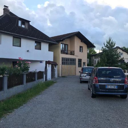 Lav Apartments Bihać エクステリア 写真